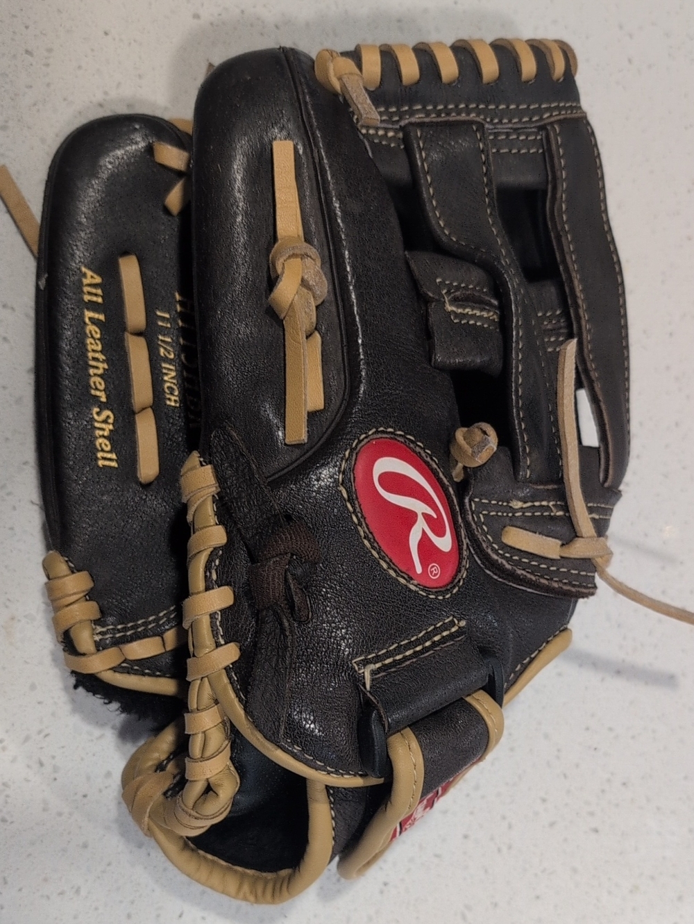 11.5 Inch Left Hand Throw Dark Brown Rawlings Highlight Baseball Glove